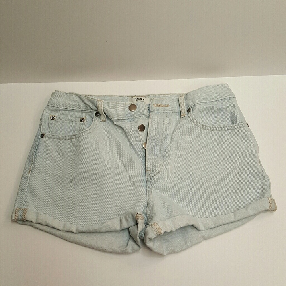 Forever 21 Los Angeles 27 light wash denim shorts
